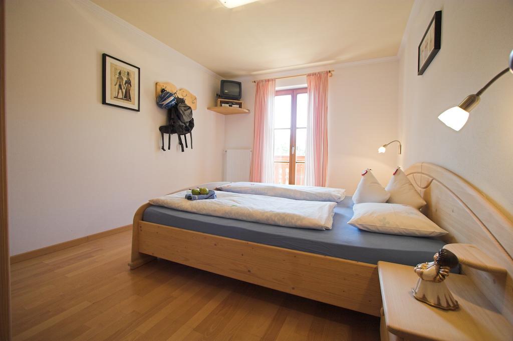 Apartments Dilln Guetl 티레스 객실 사진